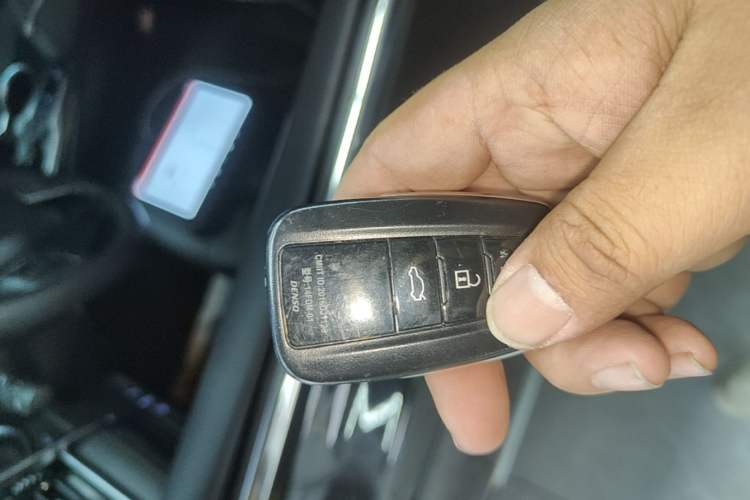 Used Toyota Camry 2023 2.0G Luxury Edition Interior 1