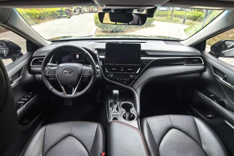 Used Toyota Camry 2023 2.5G Luxury Edition Interior 2