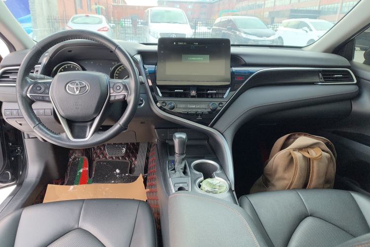 Used Toyota Camry 2023 2.0G Luxury Edition Interior 2