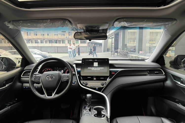 Used Toyota Camry 2023 2.0S Knight Edition Interior 2