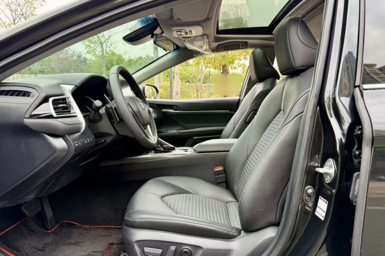 Used Toyota Camry 2023 2.0S Knight Edition Interior 2