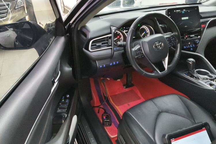 Used Toyota Camry 2023 2.0G Luxury Edition Interior 3