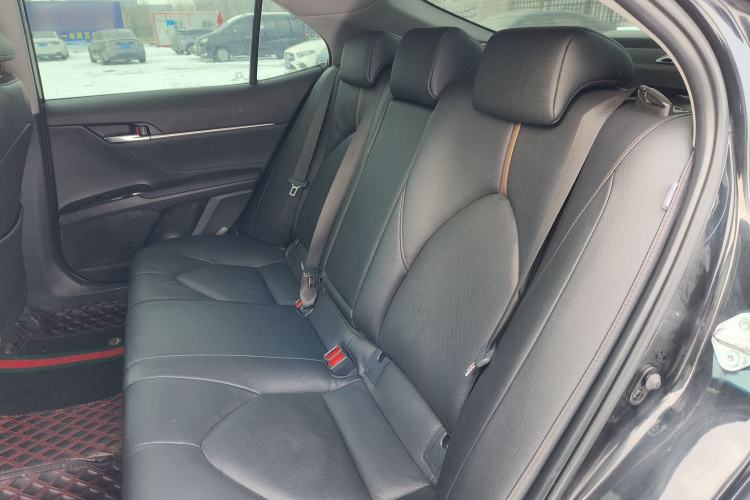 Used Toyota Camry 2023 2.0G Luxury Edition Interior 4