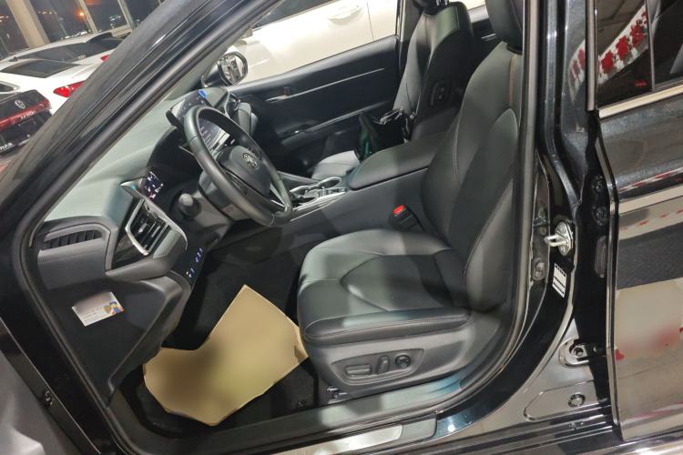 Used Toyota Camry 2023 2.5G Luxury Edition Left Front Seat