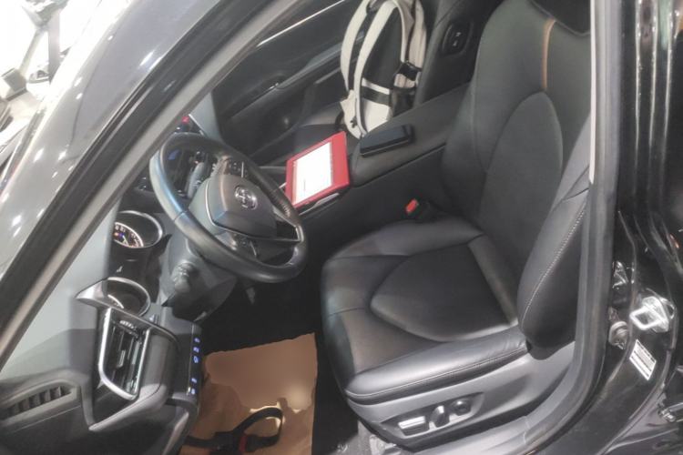 Used Toyota Camry 2023 2.0G Luxury Edition Left Front Seat