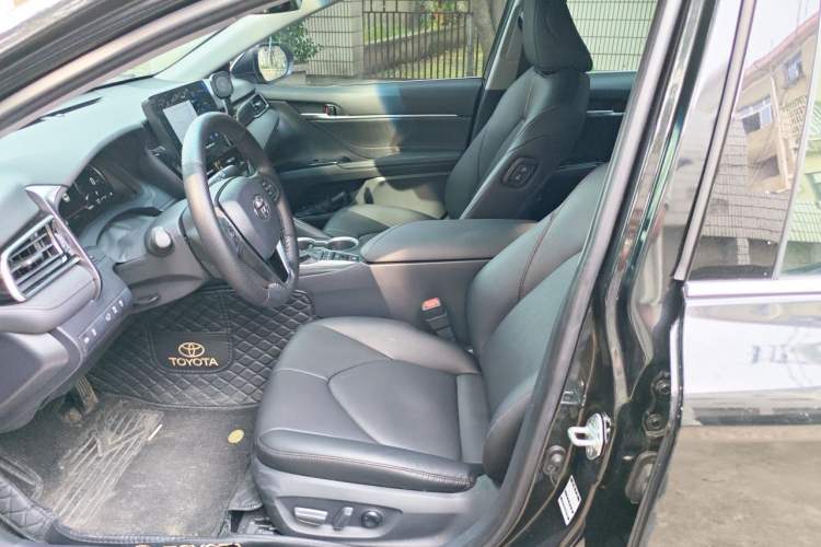 Used Toyota Camry 2023 2.5G Luxury Edition Left Front Seat