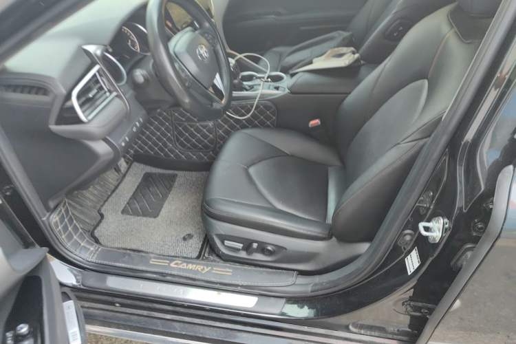 Used Toyota Camry 2023 2.0G Luxury Edition Left Front Seat