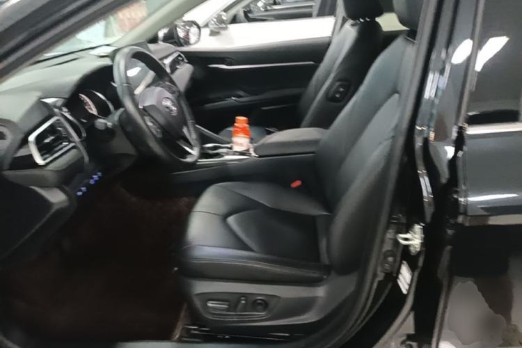 Used Toyota Camry 2023 2.0G Luxury Edition Left Front Seat