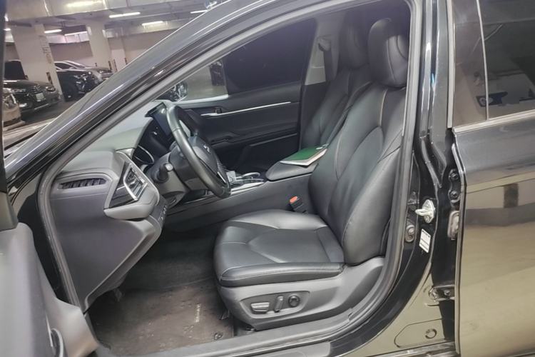 Used Toyota Camry 2023 2.0GVP Premier Edition Left Front Seat