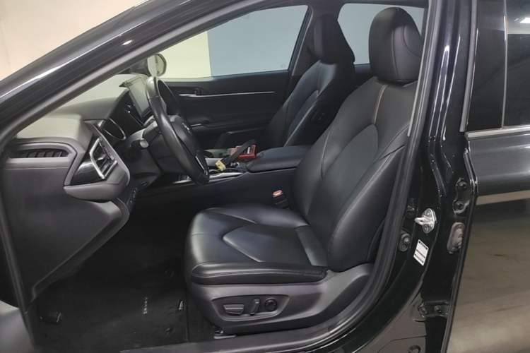 Used Toyota Camry 2023 2.0GVP Premier Edition Left Front Seat