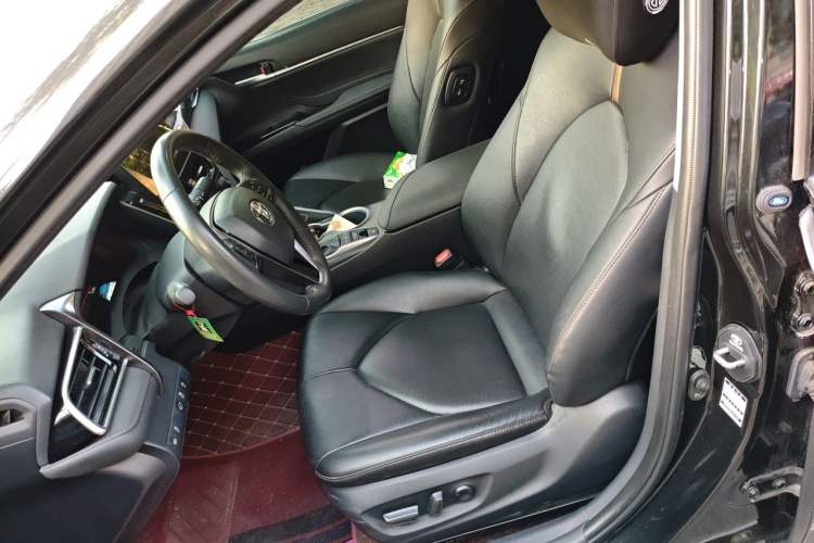Used Toyota Camry 2023 2.5G Luxury Edition Left Front Seat