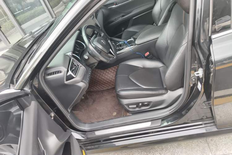 Used Toyota Camry 2023 2.0G Luxury Edition Left Front Seat