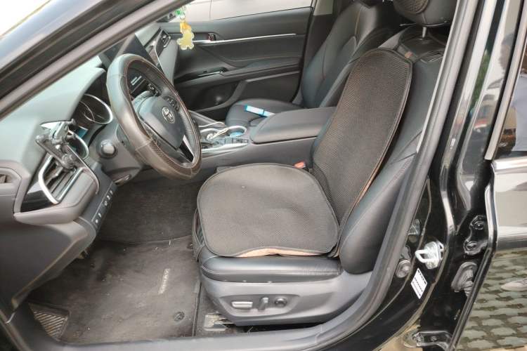 Used Toyota Camry 2023 2.0G Luxury Edition Left Front Seat