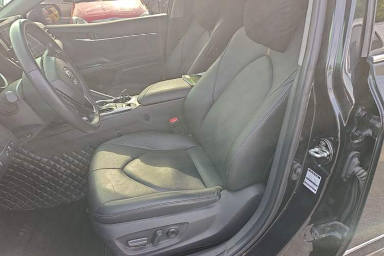Used Toyota Camry 2023 2.0G Luxury Edition Left Front Seat