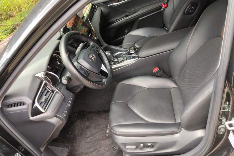 Used Toyota Camry 2023 2.0G Luxury Edition Left Front Seat