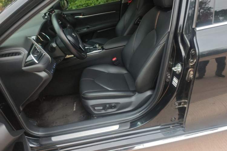 Used Toyota Camry 2023 2.0G Luxury Edition Left Front Seat