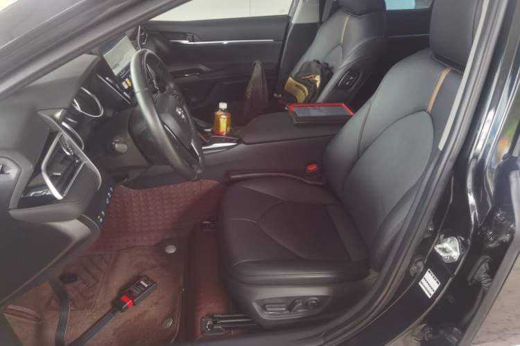 Used Toyota Camry 2023 2.0G Luxury Edition Left Front Seat