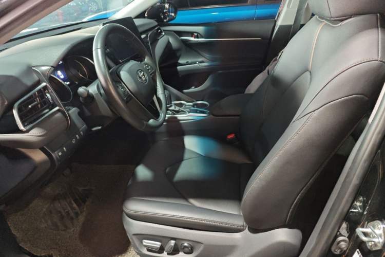 Used Toyota Camry 2023 2.0G Luxury Edition Left Front Seat