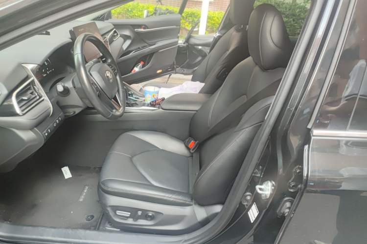 Used Toyota Camry 2023 2.5G Luxury Edition Left Front Seat