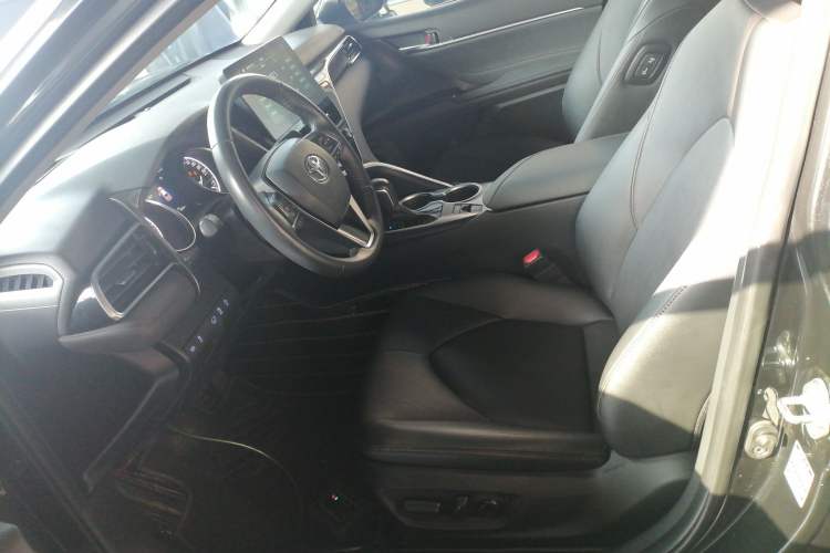 Used Toyota Camry 2023 2.0G Luxury Edition Left Front Seat