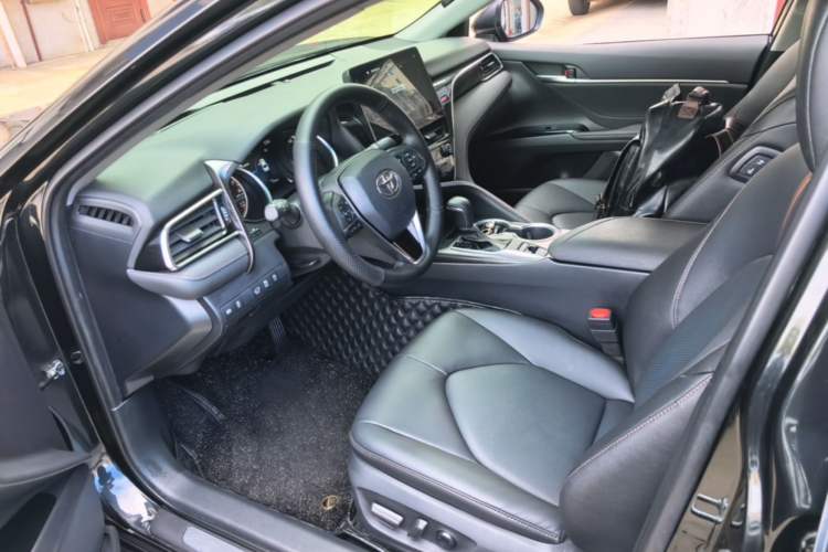 Used Toyota Camry 2023 2.0G Luxury Edition Left Front Seat
