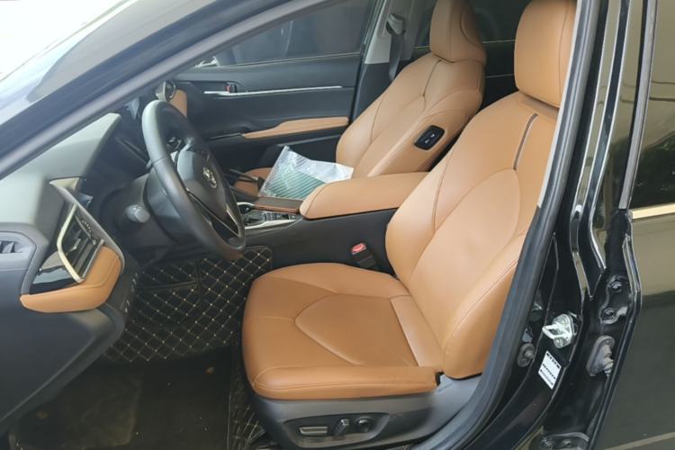 Used Toyota Camry 2023 2.5G Luxury Edition Left Front Seat