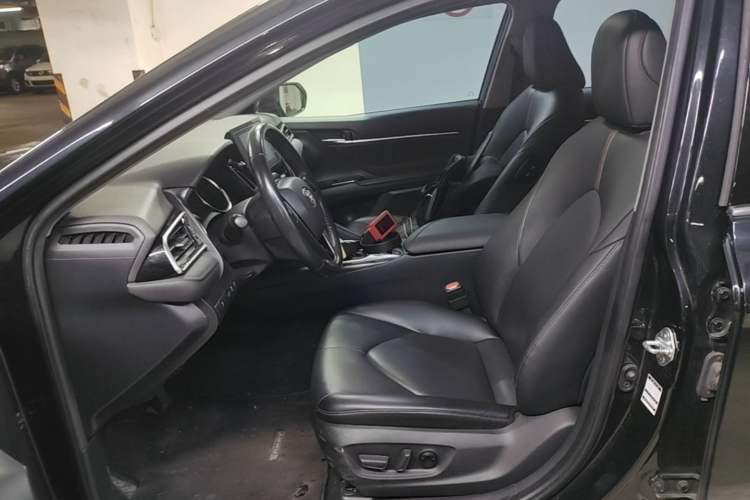 Used Toyota Camry 2023 2.0GVP Premier Edition Left Front Seat