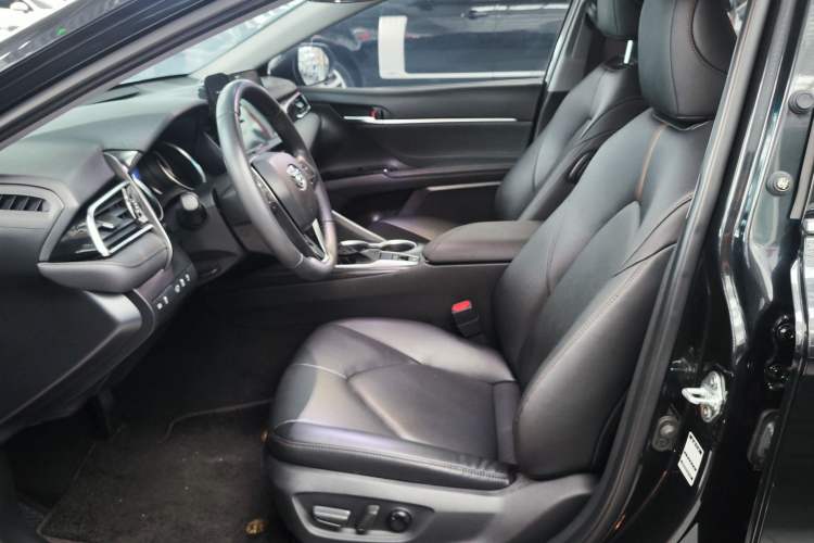Used Toyota Camry 2023 2.0G Luxury Edition Left Front Seat