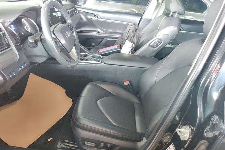 Used Toyota Camry 2023 2.0G Luxury Edition Left Front Seat