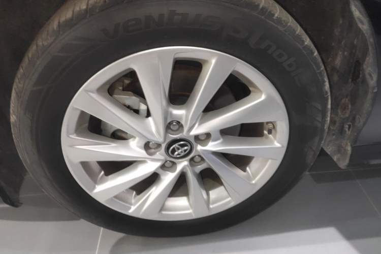 Used Toyota Camry 2023 2.0G Luxury Edition Left Front Wheel Hub