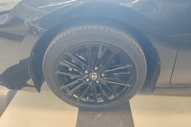 Used Toyota Camry 2023 2.0S Knight Edition Left Front Wheel Hub