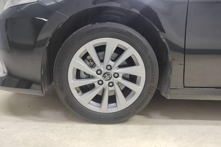 Used Toyota Camry 2023 2.0GVP Premier Edition Left Front Wheel Hub
