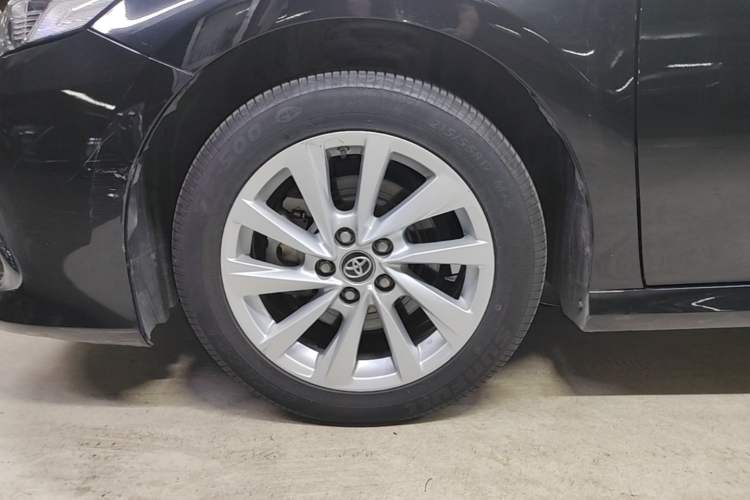 Used Toyota Camry 2023 2.0GVP Premier Edition Left Front Wheel Hub