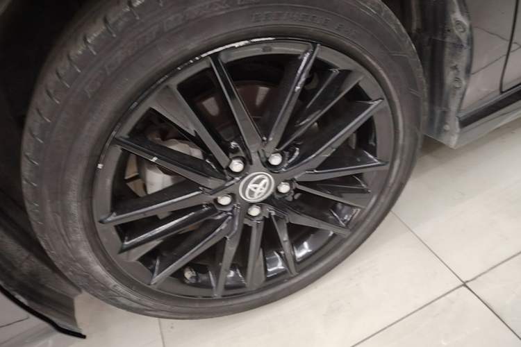 Used Toyota Camry 2023 2.5S Knight Edition Left Front Wheel Hub