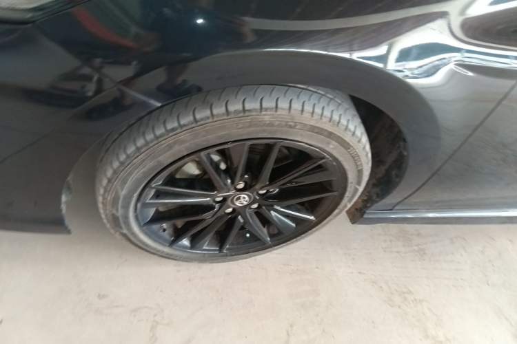Used Toyota Camry 2023 2.0S Knight Edition Left Front Wheel Hub