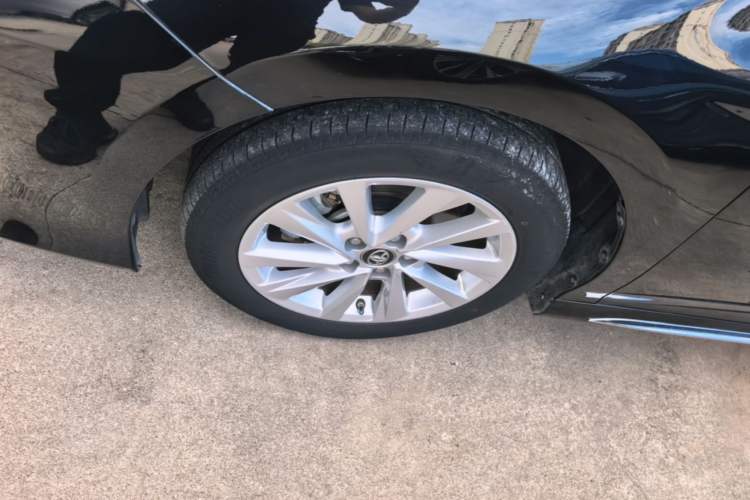 Used Toyota Camry 2023 2.0G Luxury Edition Left Front Wheel Hub