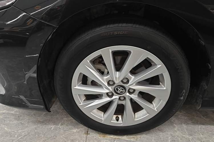 Used Toyota Camry 2023 2.0G Luxury Edition Left Front Wheel Hub