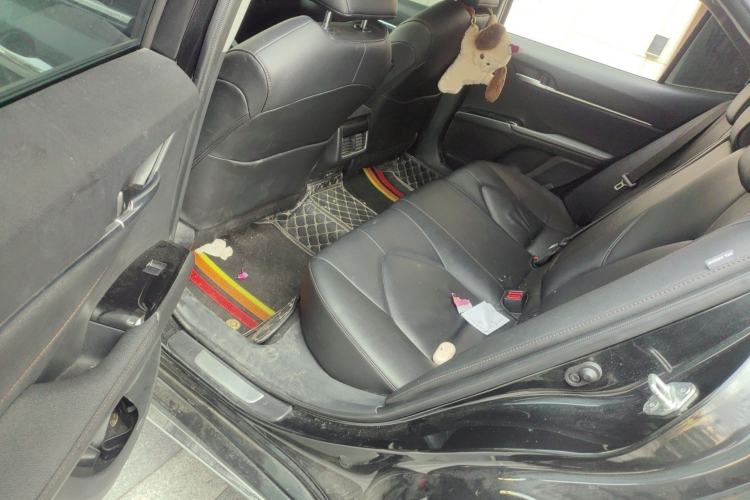 Used Toyota Camry 2023 2.0G Luxury Edition Left Rear Seat