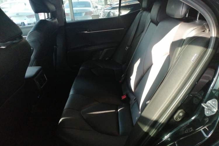 Used Toyota Camry 2023 2.0G Luxury Edition Left Rear Seat