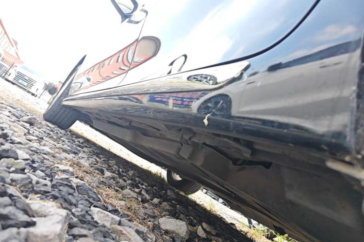 Used Toyota Camry 2023 2.0G Luxury Edition Left Side Sill