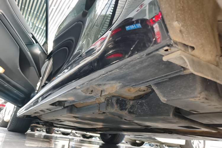 Used Toyota Camry 2023 Dual-Motor 2.5HG Luxury Edition Left Side Sill