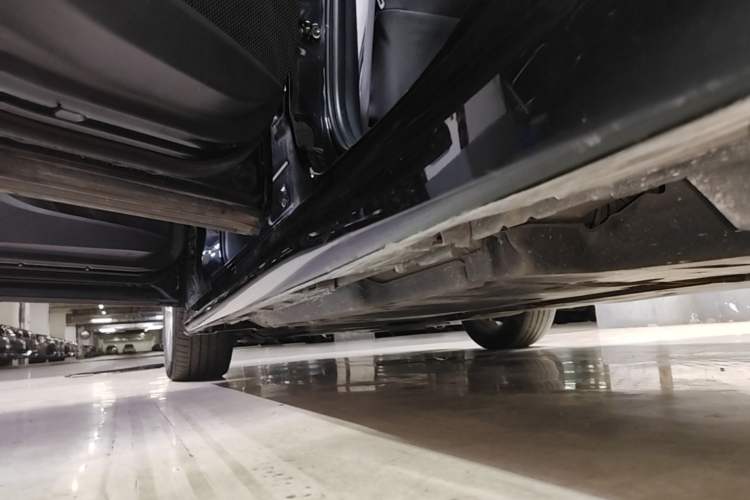 Used Toyota Camry 2023 2.0GVP Premier Edition Left Side Sill