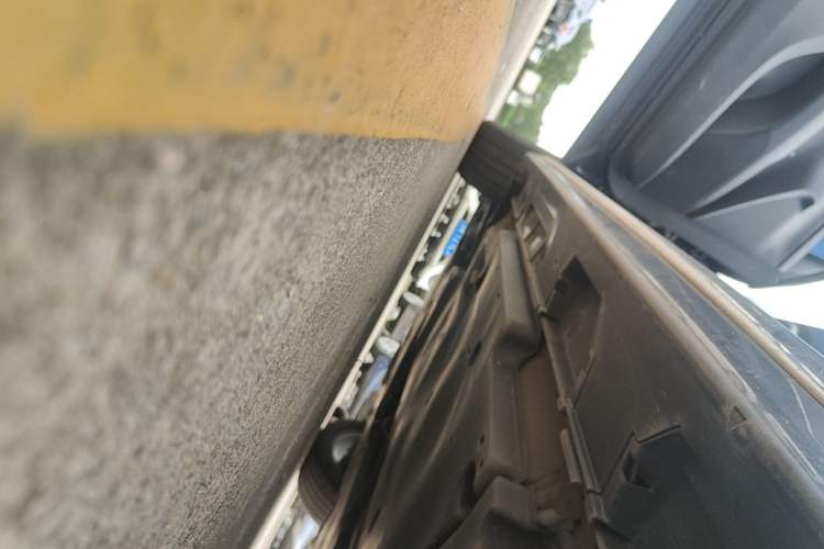 Used Toyota Camry 2023 2.0G Luxury Edition Left Side Sill