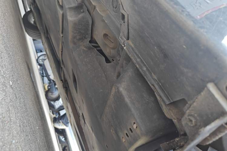 Used Toyota Camry 2023 2.0G Luxury Edition Left Side Sill