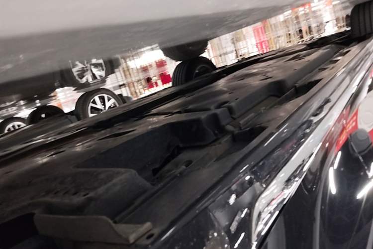Used Toyota Camry 2023 2.0G Luxury Edition Left Side Sill