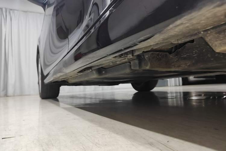 Used Toyota Camry 2023 2.0GVP Premier Edition Left Side Sill