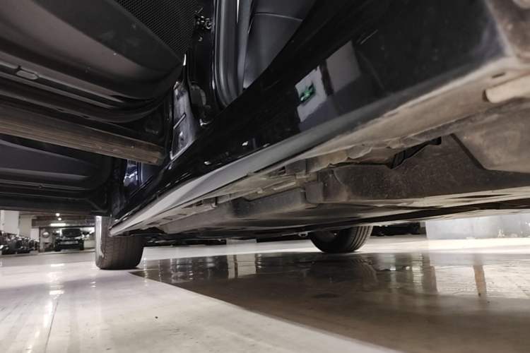 Used Toyota Camry 2023 2.0GVP Premier Edition Left Side Sill