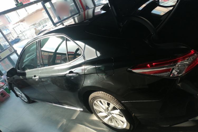 Used Toyota Camry 2023 2.0G Luxury Edition Left Side