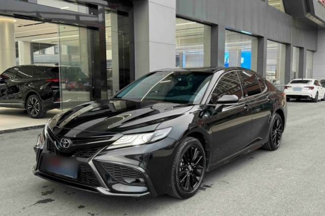 Used Toyota Camry 2023 2.0S Knight Edition