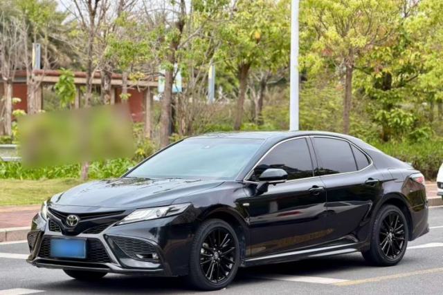 Used Toyota Camry 2023 2.0S Knight Edition